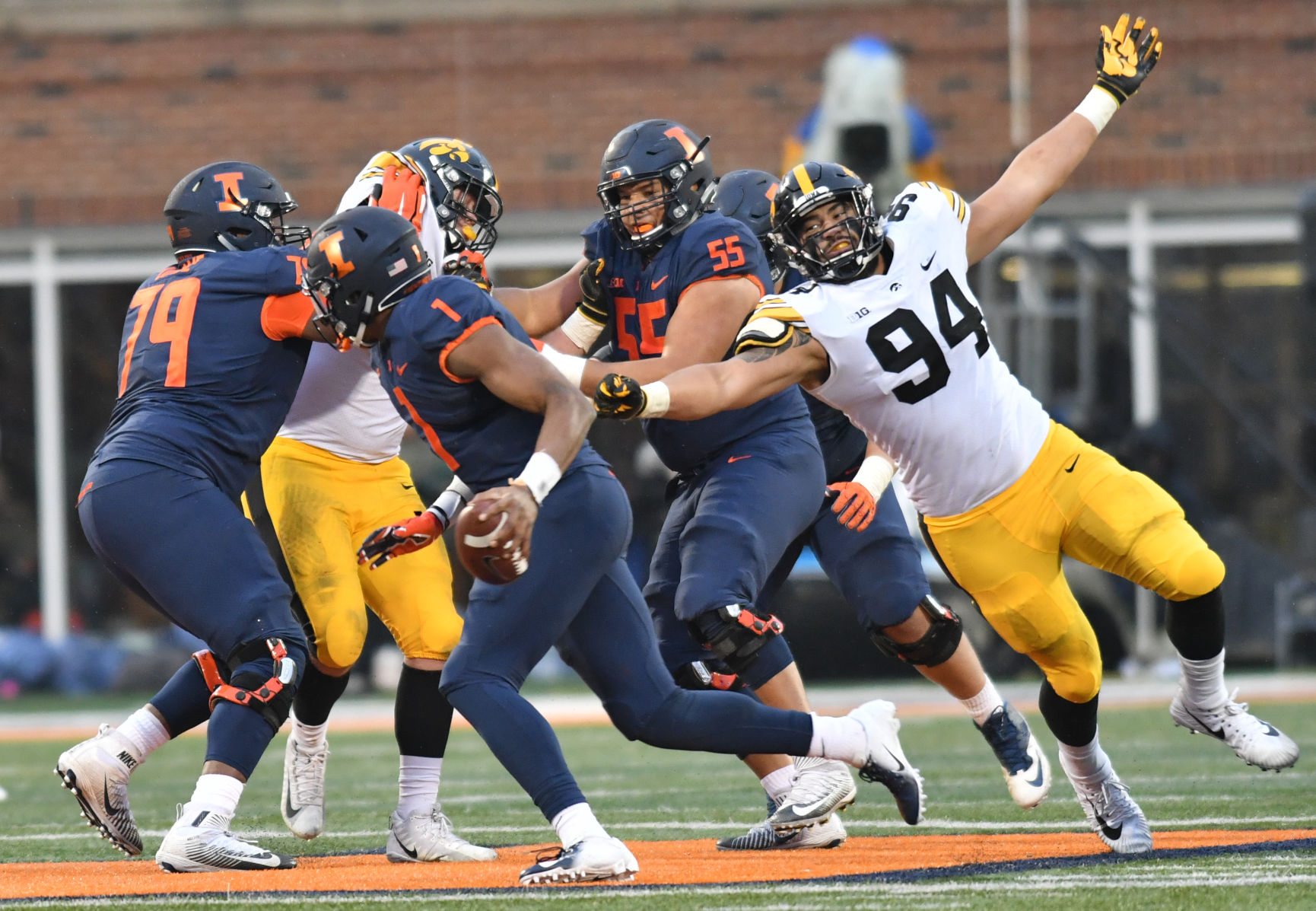 111718-iowaillinois-034a.JPG